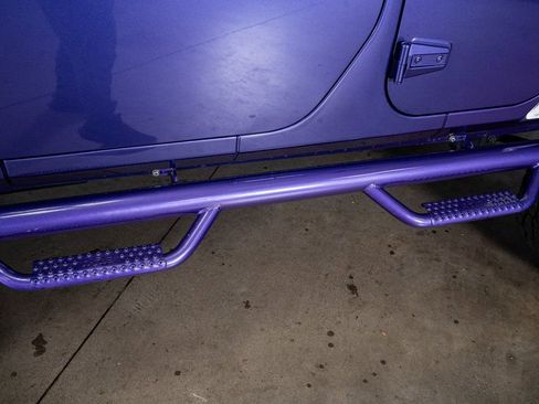 Used 2018 Jeep Wrangler Unlimited Sahara image 23