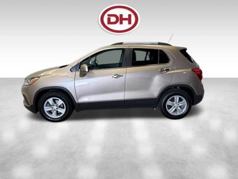 Used 2019 Chevrolet Trax LT w/ Driver Confidence Package FWD image 8