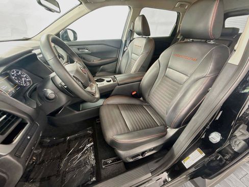 Used 2025 Nissan Rogue SV w/ Rock Creek Premium Package AWD/4WD image 10
