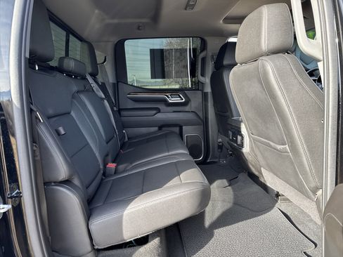 Used 2022 GMC Sierra 1500 Elevation w/ Elevation Premium Package image 23
