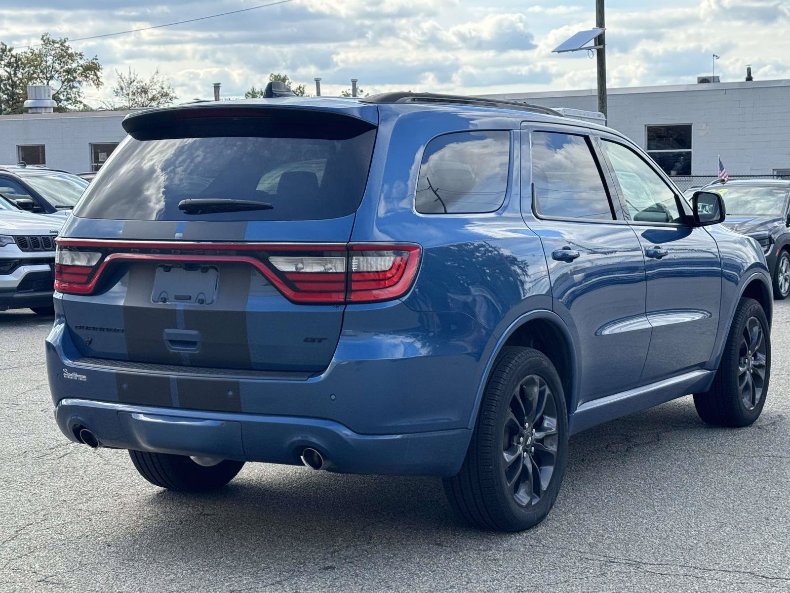 Used 2025 Dodge Durango GT AWD/4WD image 10