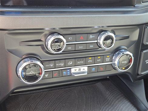 New 2025 Ford F250 Platinum w/ Tremor Off-Road Package image 15