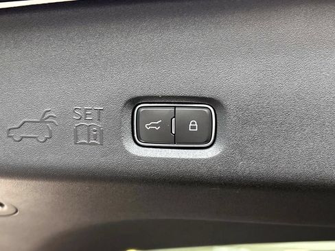 Used 2025 Lincoln Navigator L Black Label AWD/4WD image 12