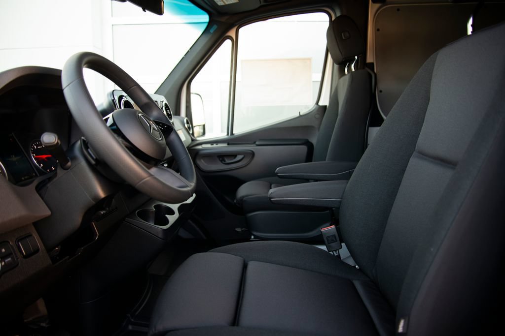 New 2026 Mercedes-Benz Sprinter 2500 image 12
