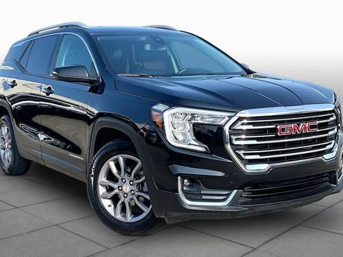 Used 2024 GMC Terrain SLT AWD/4WD image 3