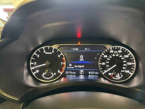 Used 2022 Nissan Altima 2.5 SR AWD/4WD image 16