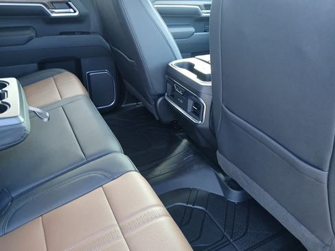 New 2026 Chevrolet Silverado 1500 High Country w/ High Country Premium Package AWD/4WD image 95