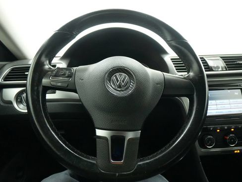 Used 2015 Volkswagen Passat 1.8T Limited Edition FWD image 31