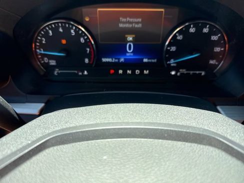 Used 2020 Ford Explorer XLT w/ Equipment Group 202A AWD/4WD image 35