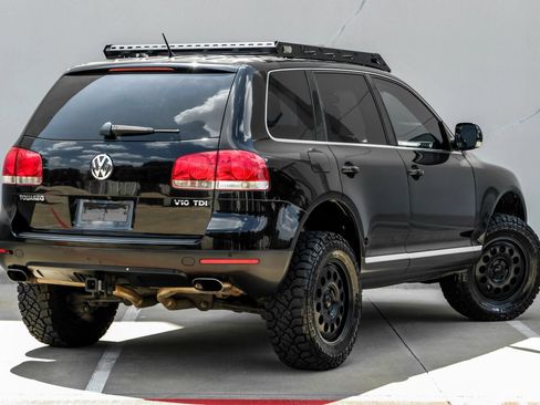 Used 2006 Volkswagen Touareg V10 TDI AWD/4WD image 4