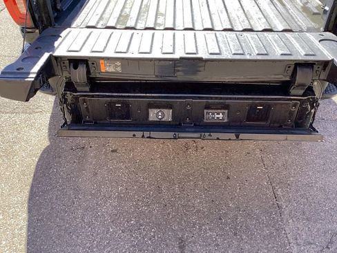 Used 2023 GMC Sierra 3500 Denali w/ Denali Ultimate Package image 29