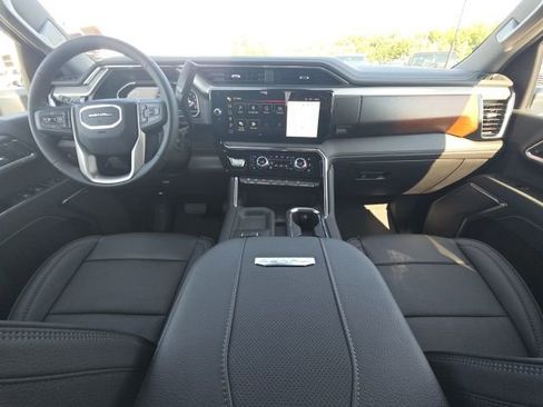 Used 2025 GMC Sierra 2500 Denali w/ Denali Reserve Package image 27