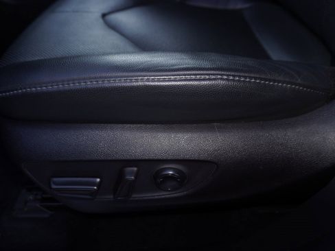 Certified 2022 Toyota Highlander Limited image 12