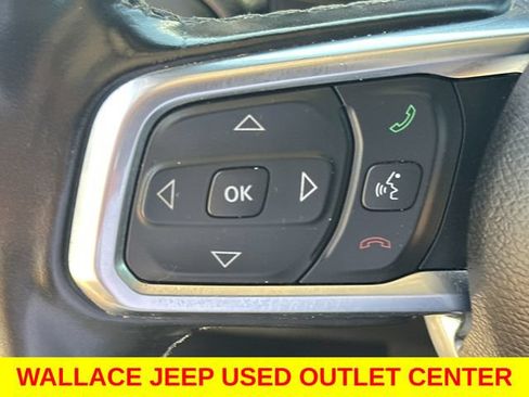 Used 2020 Jeep Wrangler Unlimited Sahara w/ LED Lighting Group AWD/4WD image 24