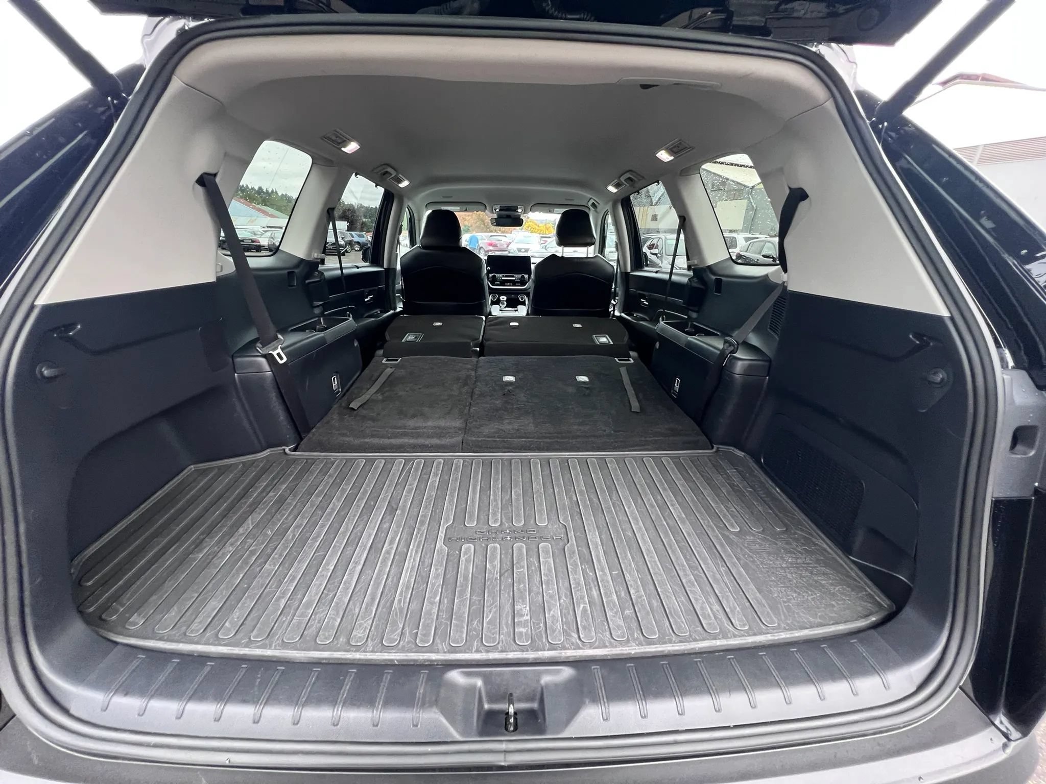 Used 2024 Toyota Grand Highlander AWD Hybrid image 46