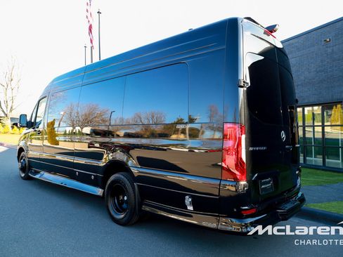 Used 2024 Mercedes-Benz Sprinter 3500 image 6