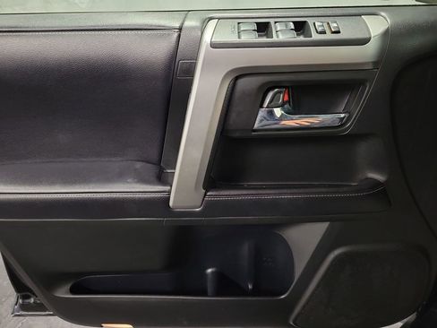 Used 2018 Toyota 4Runner SR5 image 22