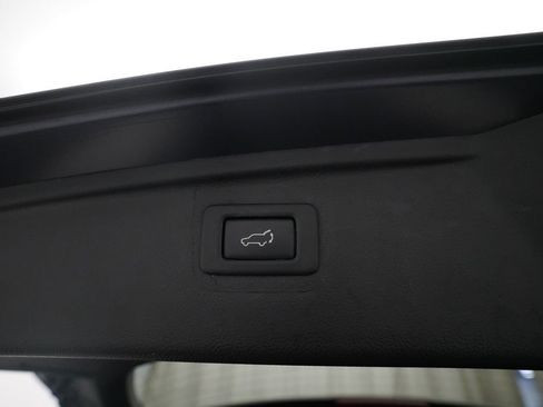 Used 2017 Subaru Outback 2.5i Limited AWD/4WD image 15