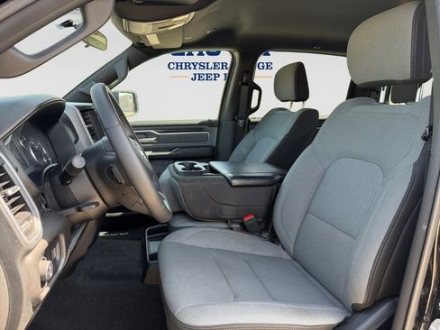 Used 2022 RAM 1500 Big Horn AWD/4WD image 21