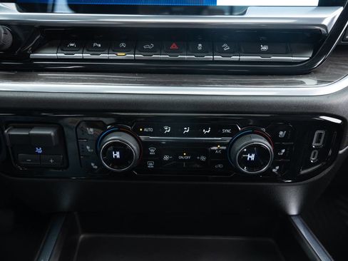 Used 2022 Chevrolet Silverado 1500 LTZ w/ LTZ Premium Texas Edition image 38