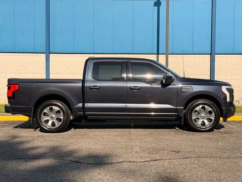 Used 2022 Ford F150 Lightning Lariat w/ Equipment Group 511A High AWD/4WD image 4