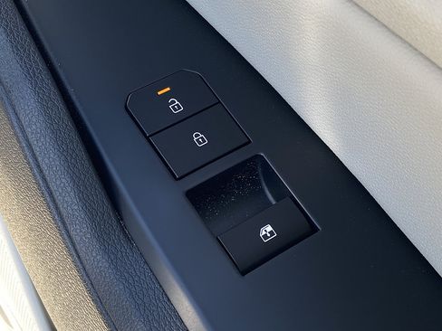 New 2026 Kia Sportage EX FWD image 22