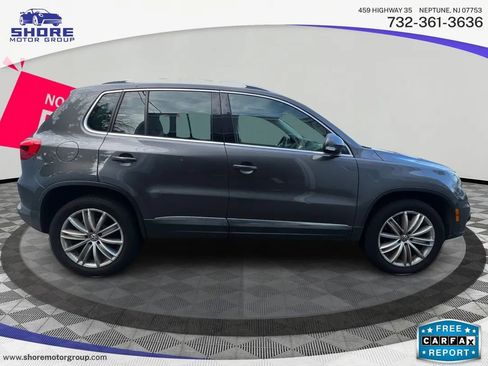 Used 2012 Volkswagen Tiguan S image 9