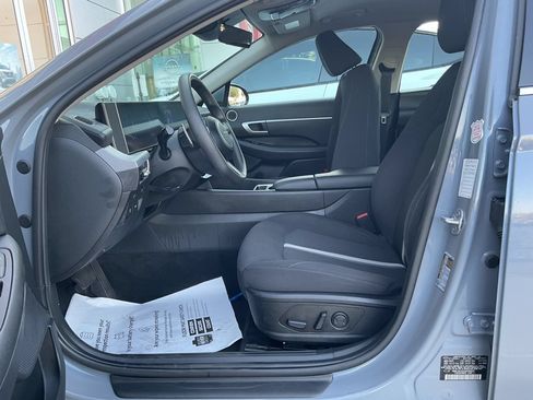 Used 2025 Hyundai Sonata SEL FWD image 8