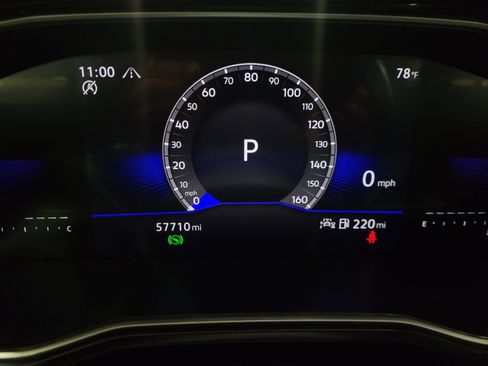 Used 2024 Volkswagen Jetta SE FWD image 23