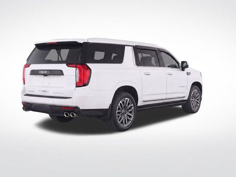 Used 2023 GMC Yukon XL Denali Ultimate AWD/4WD image 35