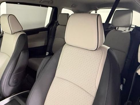 Used 2026 Honda Odyssey Elite image 32