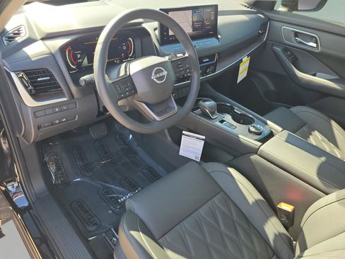 New 2026 Nissan Rogue Platinum image 23