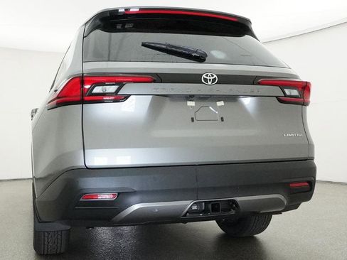 New 2026 Toyota Grand Highlander FWD image 43