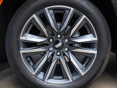 Used 2024 Cadillac Escalade Sport Platinum w/ Heavy-Duty Trailer Package image 15