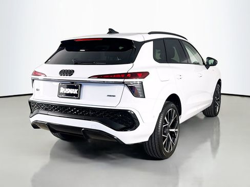New 2026 Audi Q3 quattro 2.0T AWD/4WD image 7