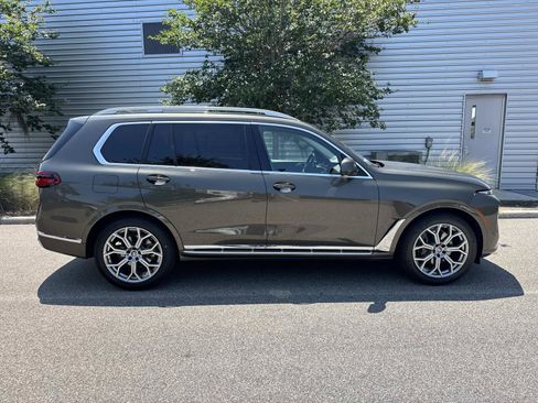 Used 2026 BMW X7 xDrive40i AWD/4WD image 5
