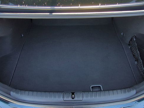 Used 2023 Genesis G70 3.3T image 13