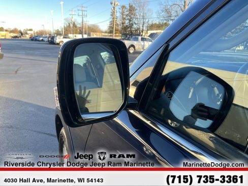 Used 2024 Nissan Armada SL w/ Cargo Package image 6