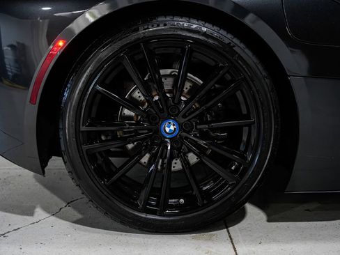 Used 2019 BMW i8 Coupe AWD/4WD image 43