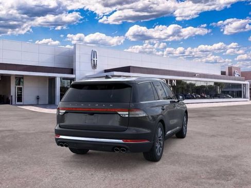 New 2026 Lincoln Aviator 2WD image 8