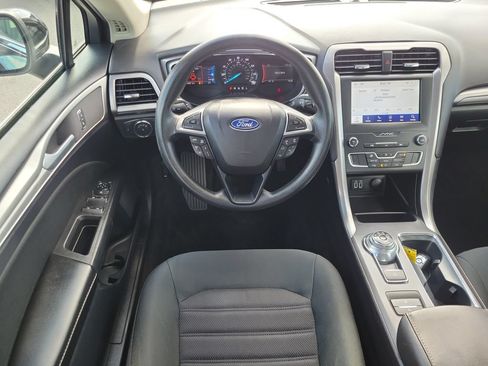 Certified 2020 Ford Fusion SE FWD image 11