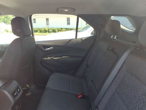 Used 2024 Chevrolet Equinox LT AWD/4WD image 9