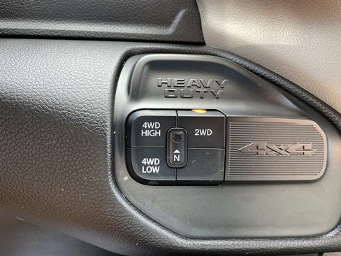 Used 2021 RAM 2500 Laramie AWD/4WD image 25