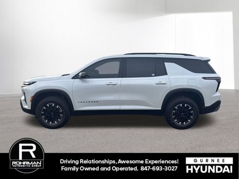 Used 2025 Chevrolet Traverse Z71 w/ LPO, Floor Liner Package AWD/4WD image 6