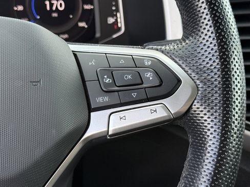 Used 2022 Volkswagen Atlas SEL R-Line image 18