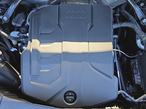 New 2025 Audi Q5 Prestige image 30