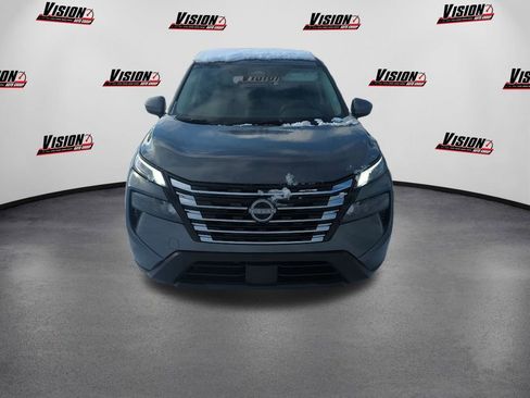 Certified 2025 Nissan Rogue SV image 2