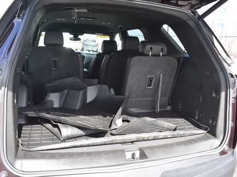 Used 2023 Chevrolet Traverse LT AWD/4WD image 20