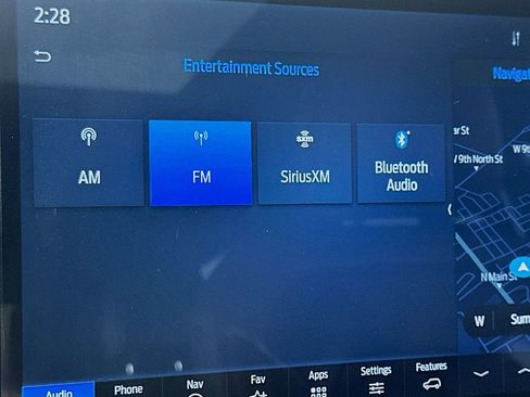 Used 2024 Ford Expedition Limited image 28