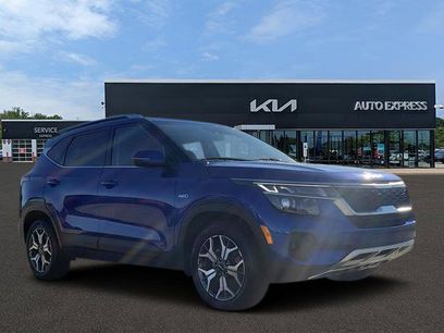Used 2023 Kia Seltos EX